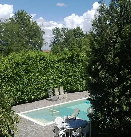 伊尔穆利尼奥德尔博尔戈住宿加早餐旅馆 3* 佩罗